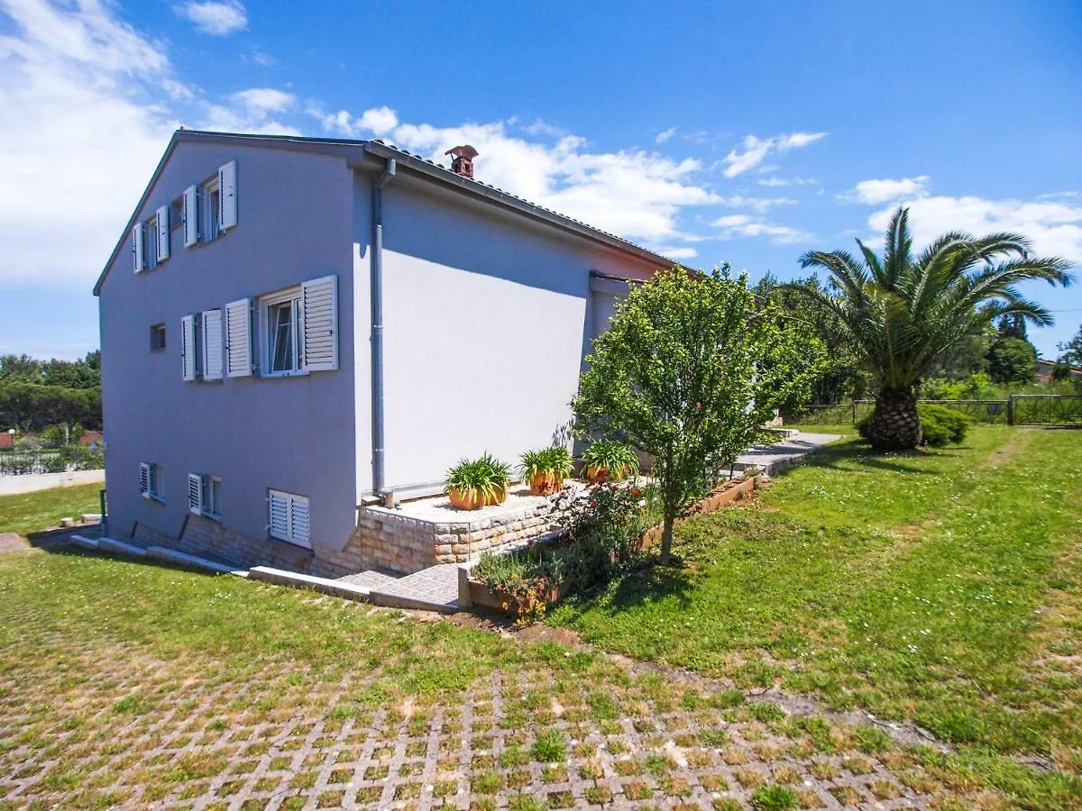 Apartments Kati 692 Premantura