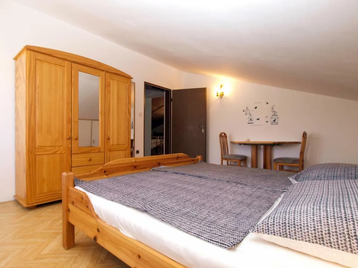 Apartments Kati 692 Premantura