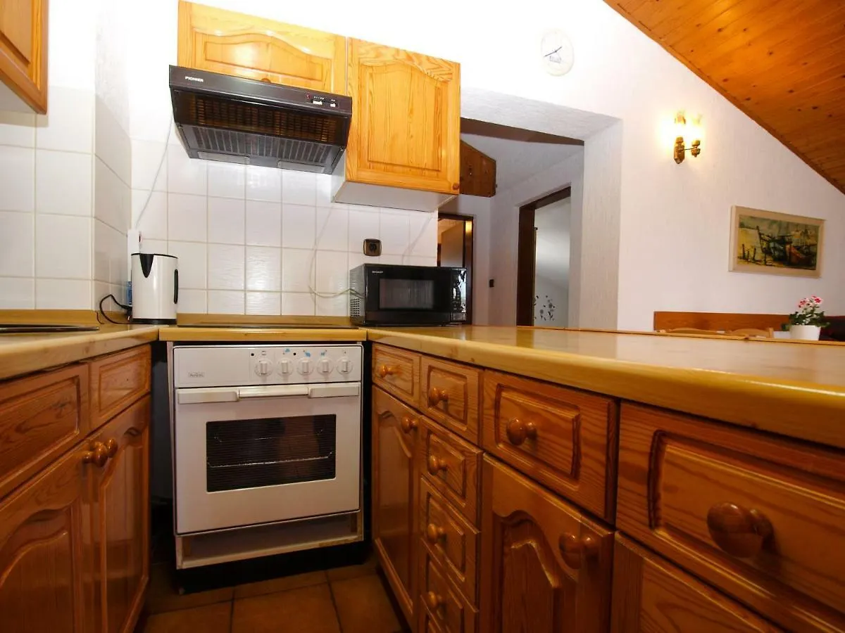 Apartments Kati 692 Premantura