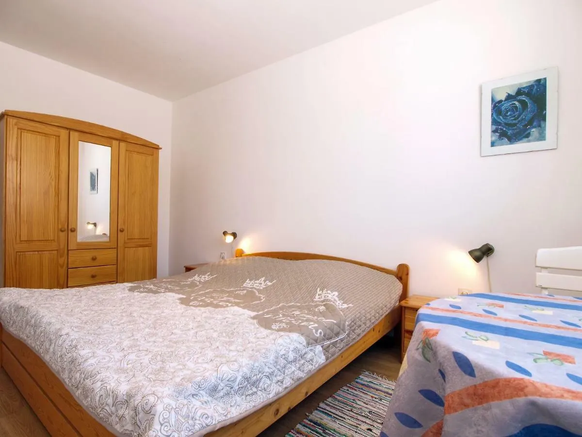 Apartments Kati 692 Premantura